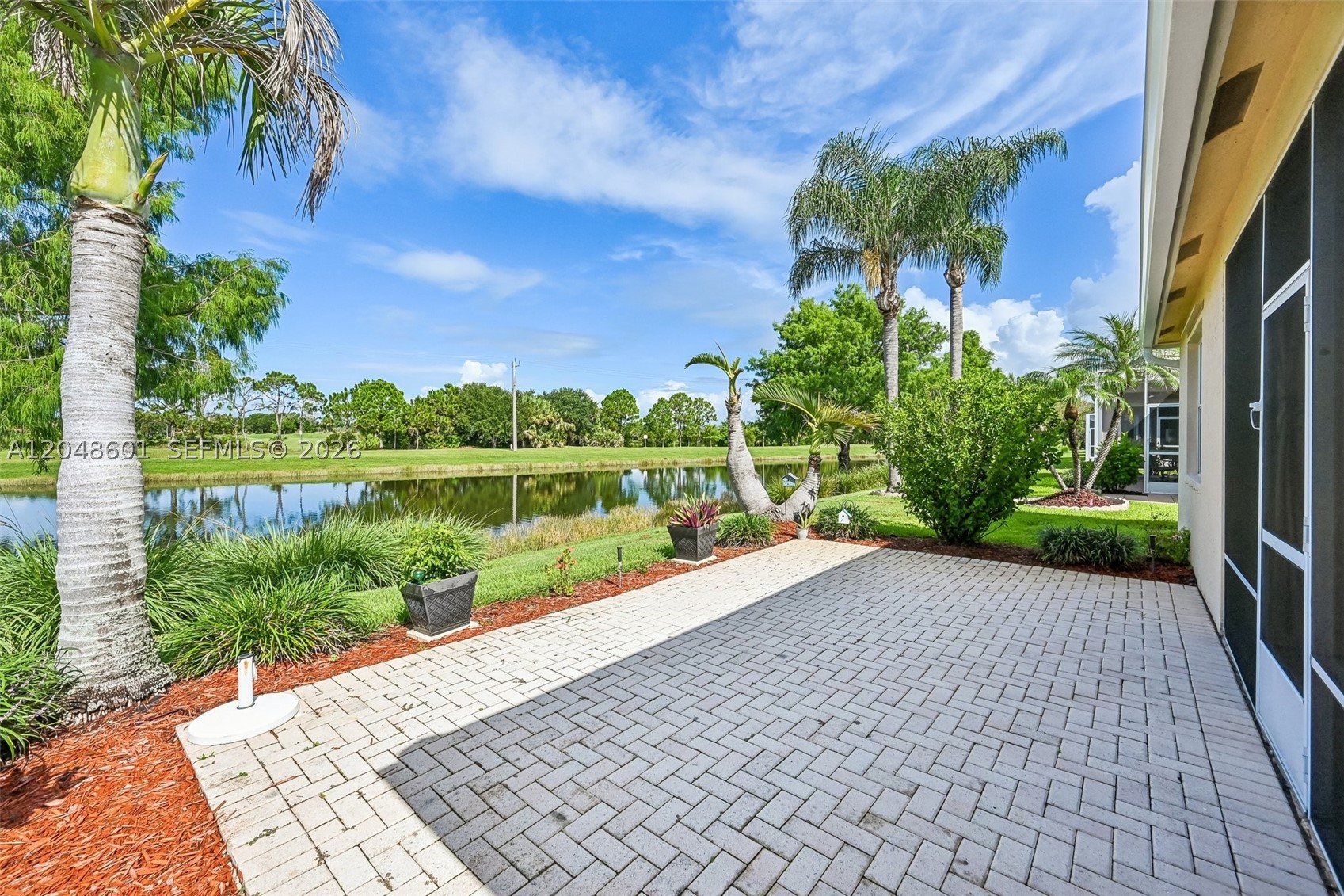 LAKEFOREST POINTE - Residential