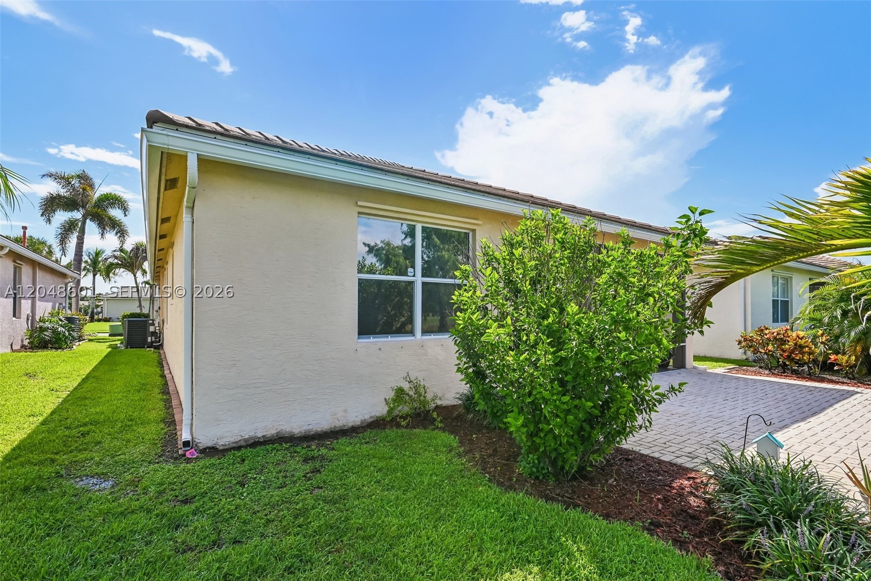 LAKEFOREST POINTE - Residential