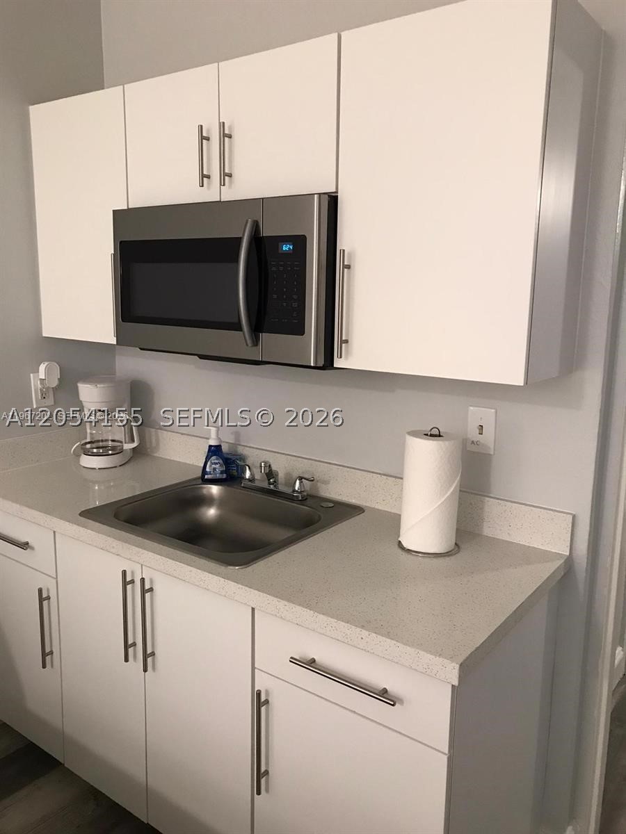 DIPLOMAT GOLF & RACQUET C - Residential Lease