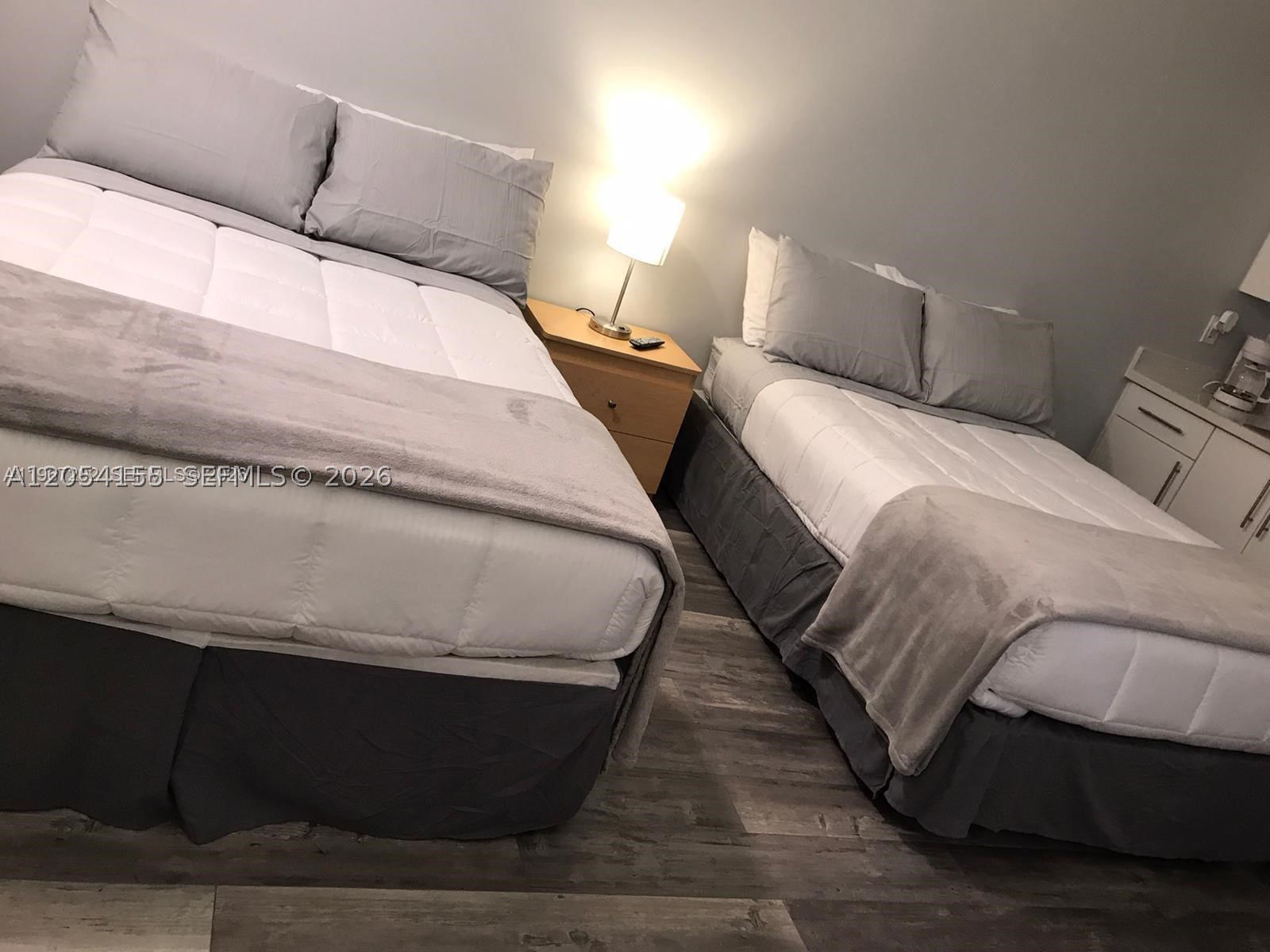 DIPLOMAT GOLF & RACQUET C - Residential Lease