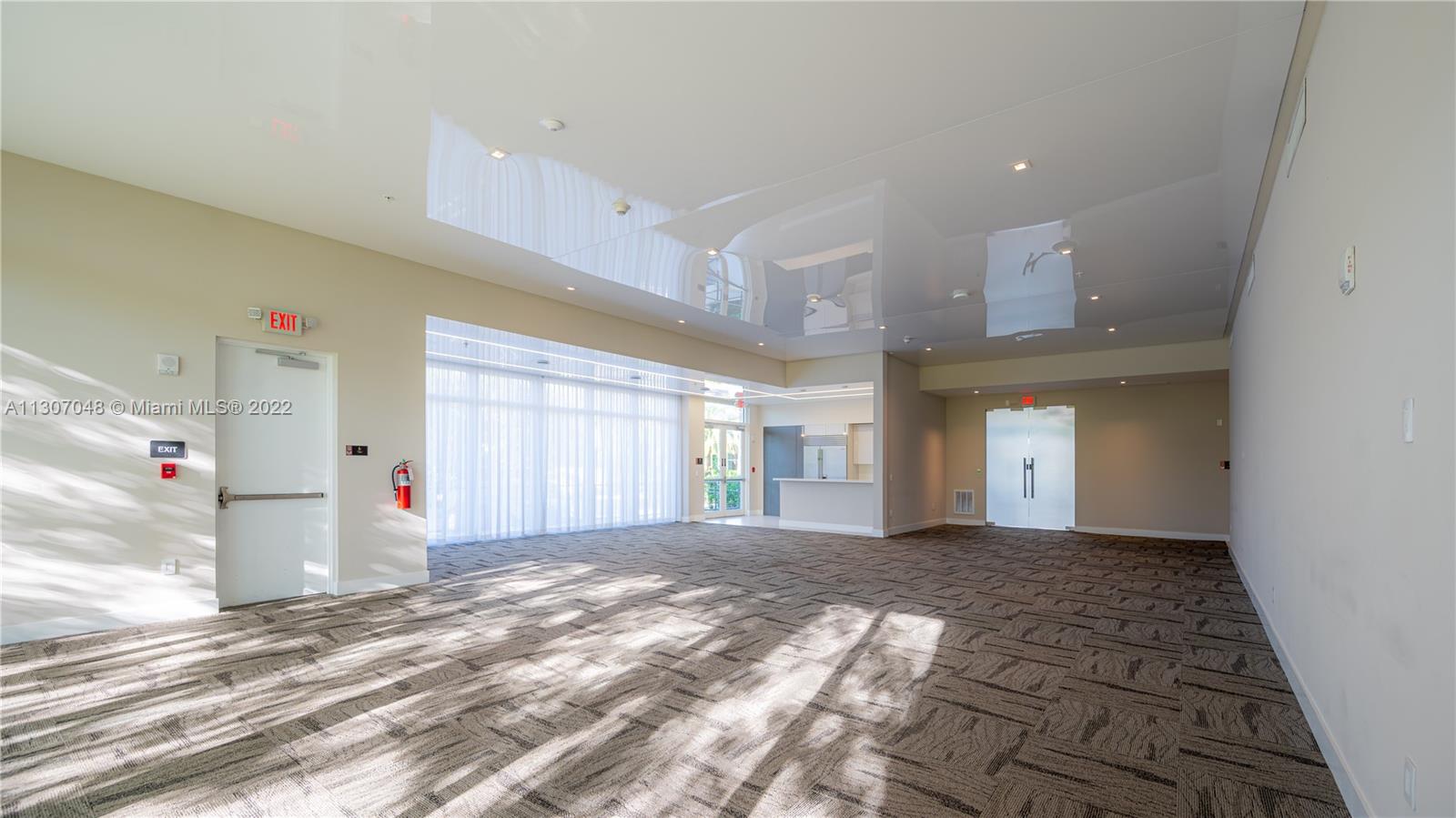 GRAND FLORIDIAN ESTATES - Residential Lease