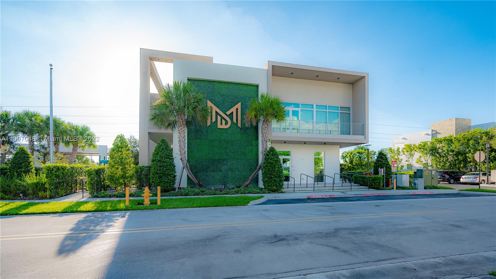 GRAND FLORIDIAN ESTATES - Residential Lease