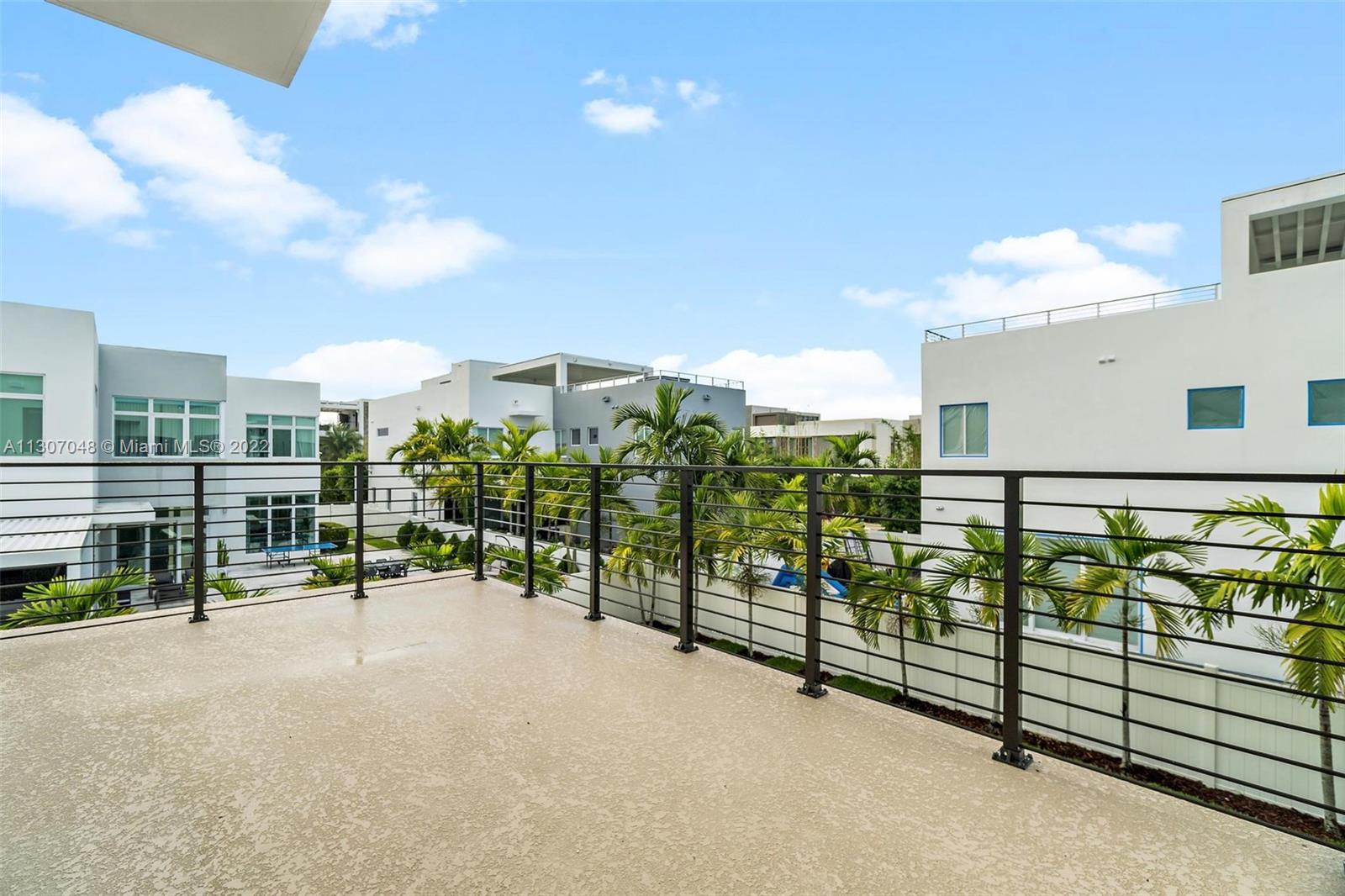 GRAND FLORIDIAN ESTATES - Residential Lease