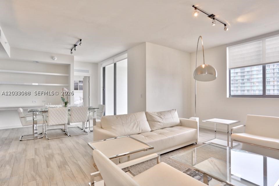 NINE AT MARY BRICKELL VIL - Residential