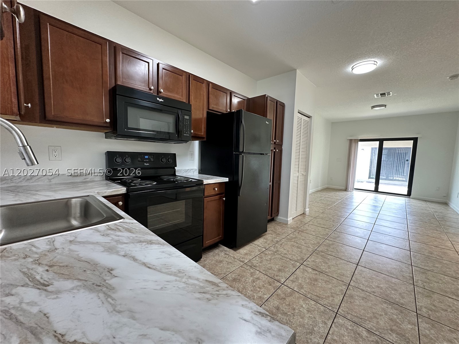 PROGRESSO - Residential Lease