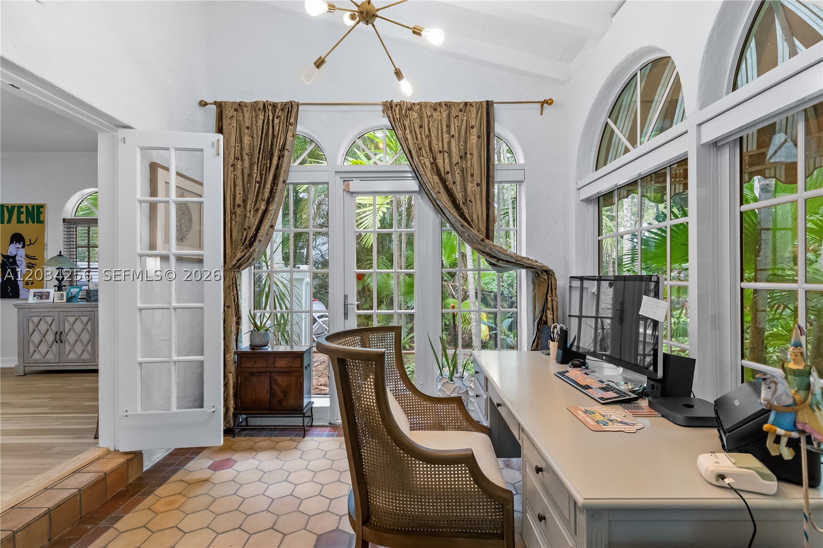 BRICKELL ESTATES - Residential