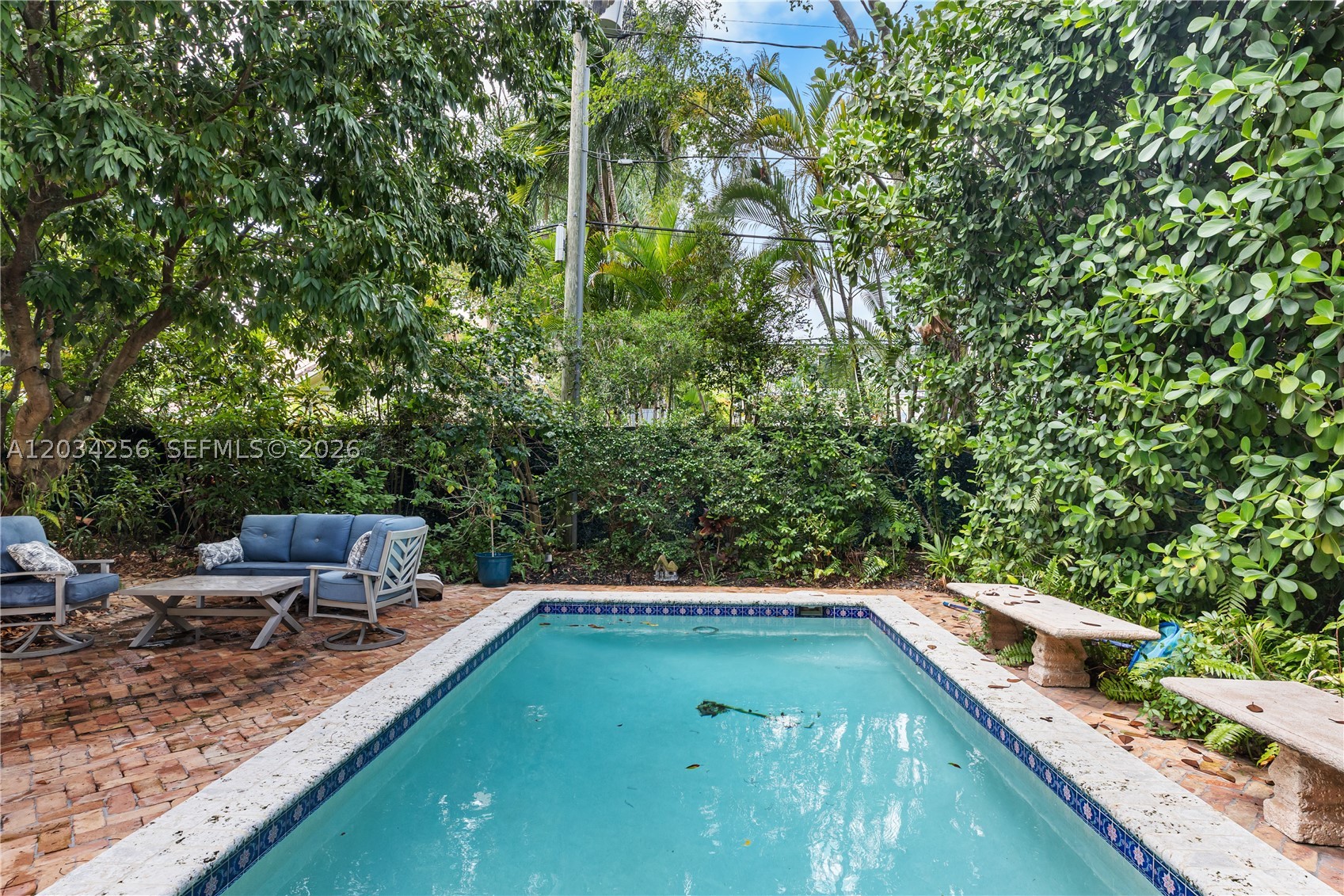 BRICKELL ESTATES - Residential