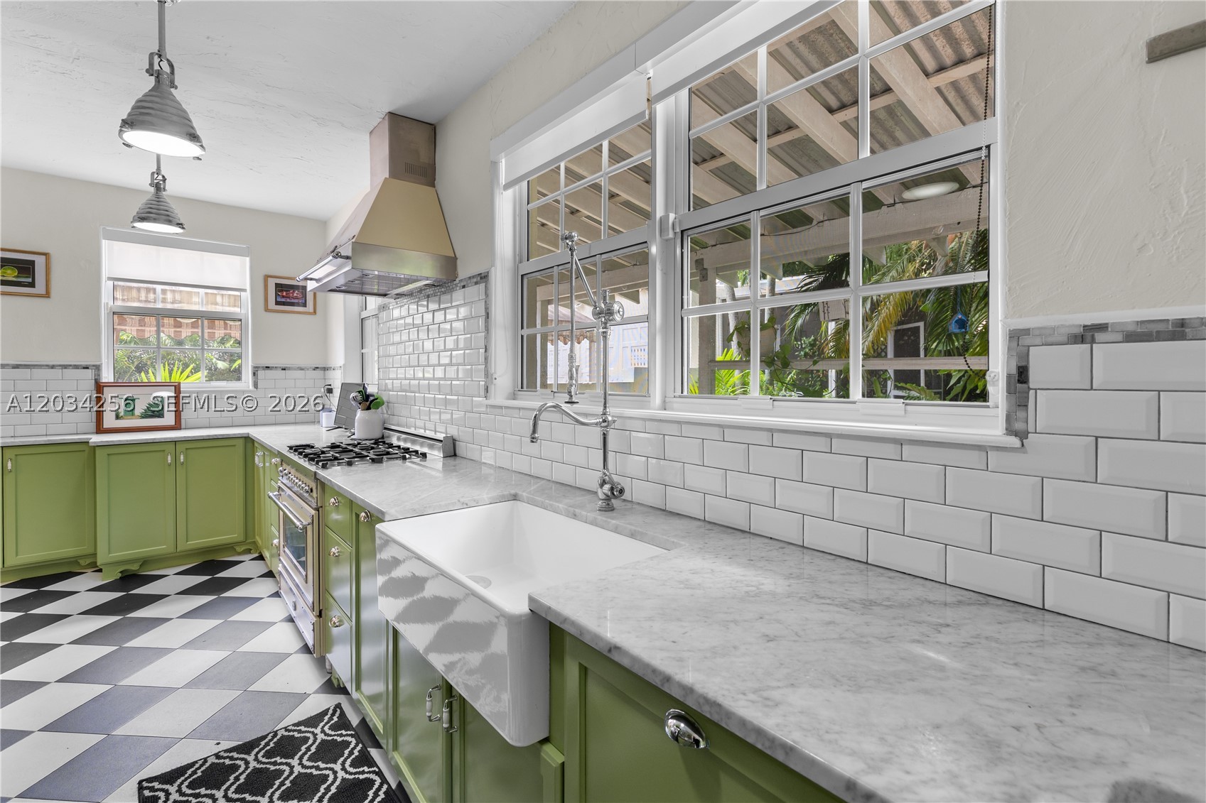 BRICKELL ESTATES - Residential