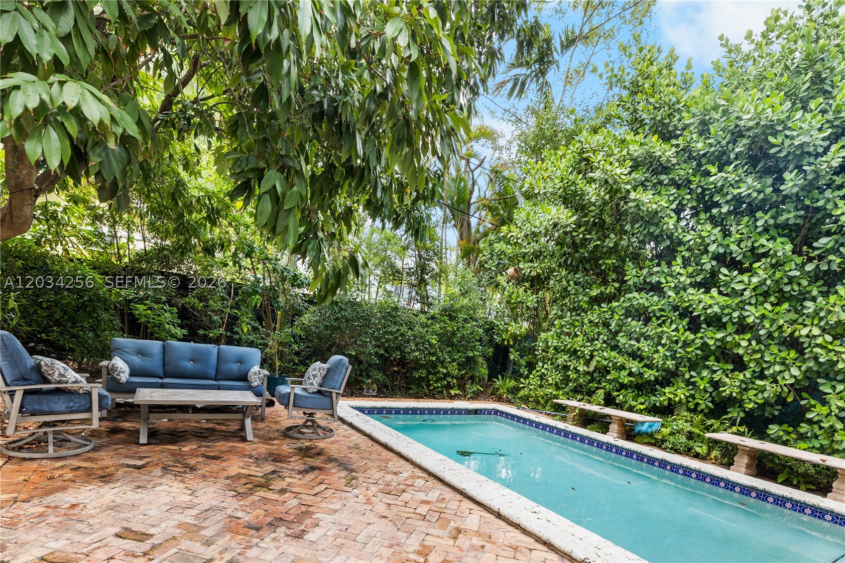 BRICKELL ESTATES - Residential