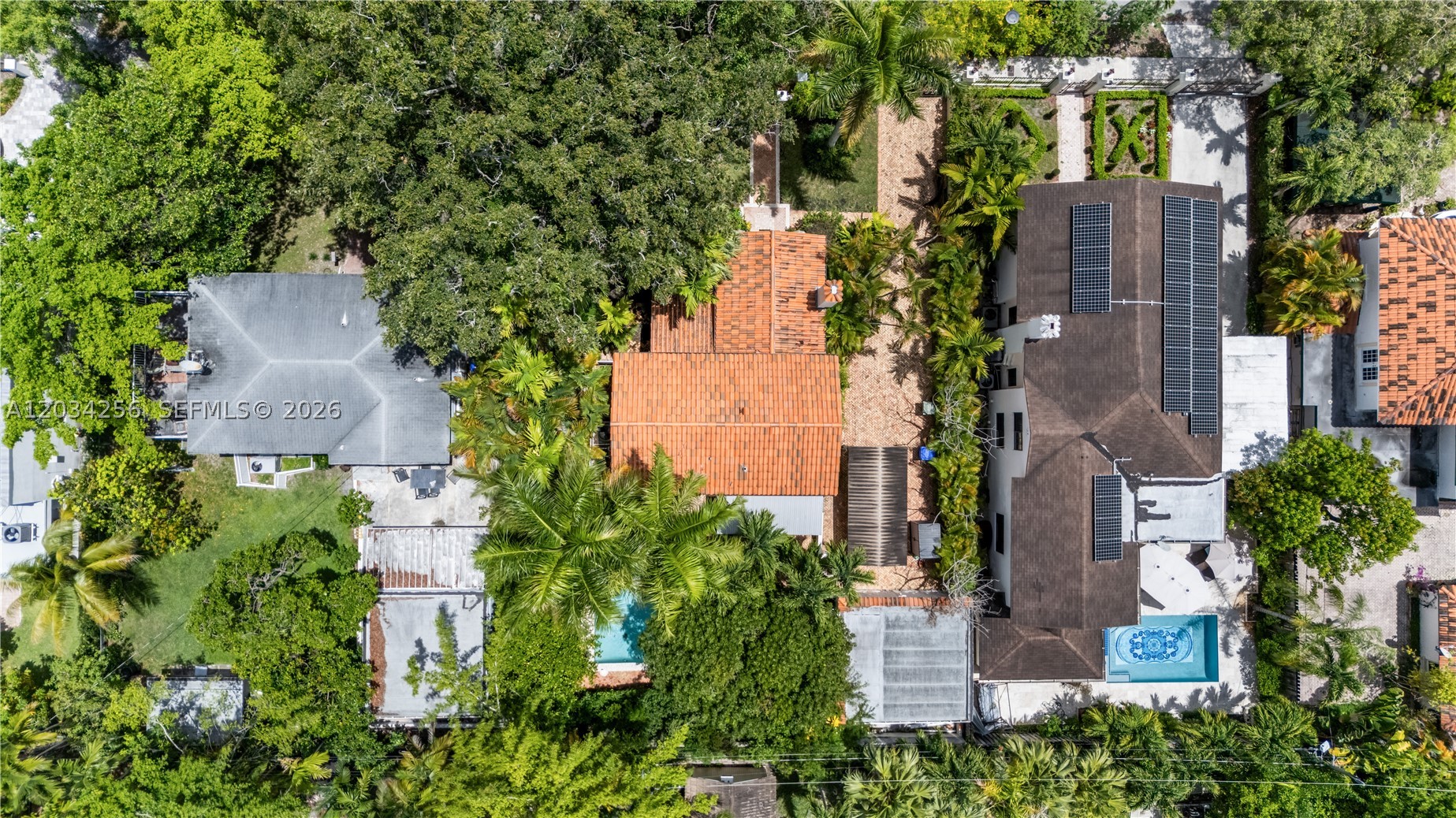 BRICKELL ESTATES - Residential