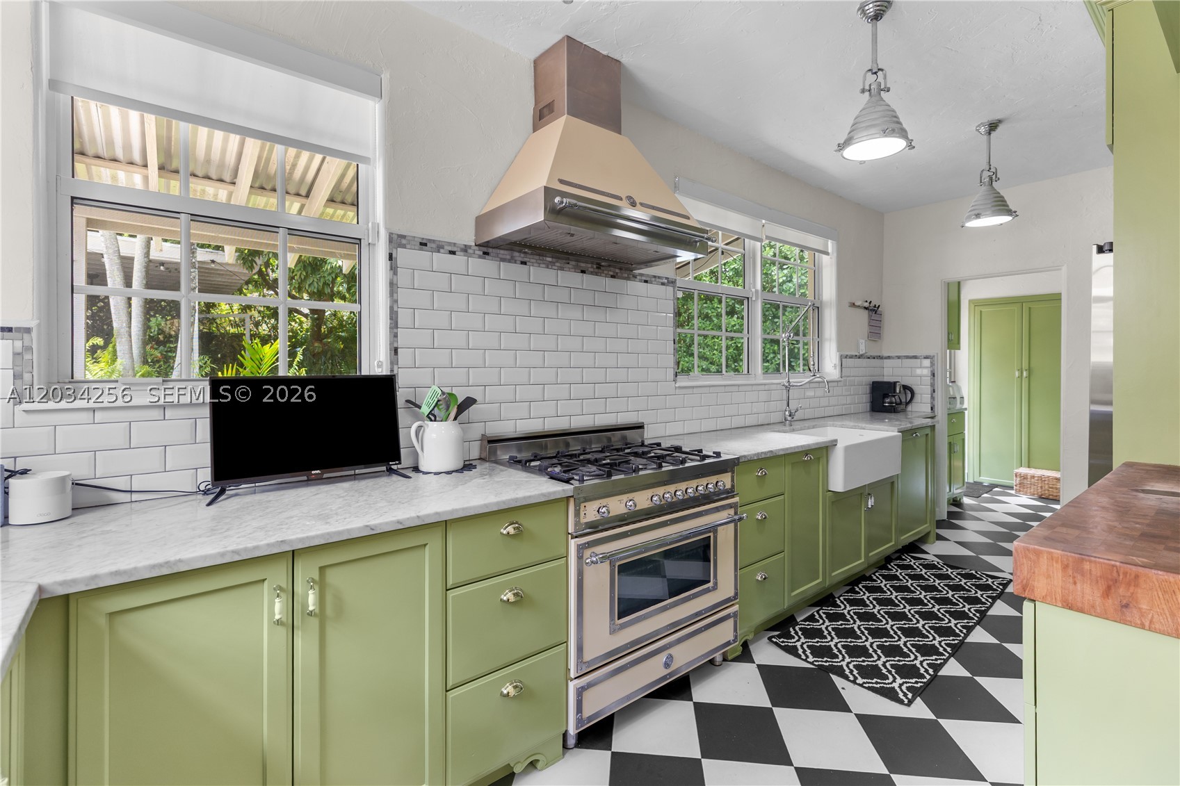 BRICKELL ESTATES - Residential