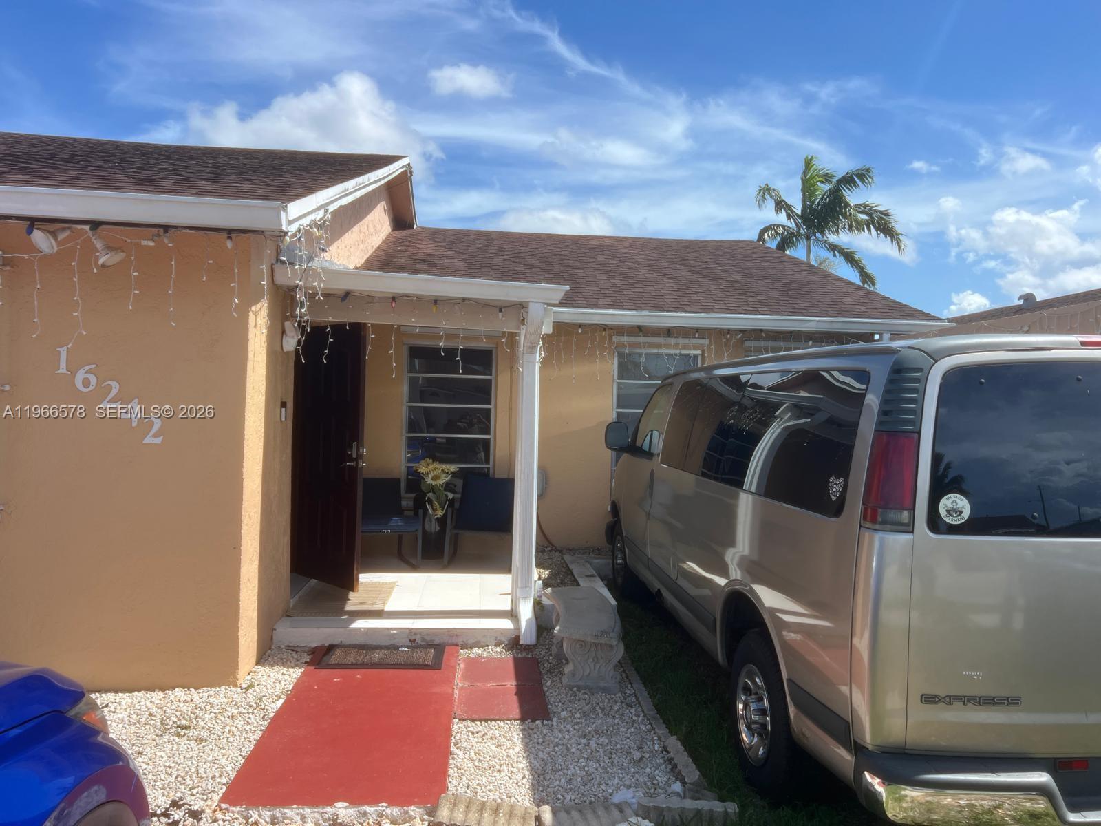 Charming 3-bedroom, 2-bath single-family home in Homestead featuring a spacious layout, bright living areas, and well-sized bedrooms. The private backyard offers great space for outdoor enjoyment or entertaining. Conveniently located near schools, shopping, dining, and major highways, providing easy access to everyday amenities and commuting routes.