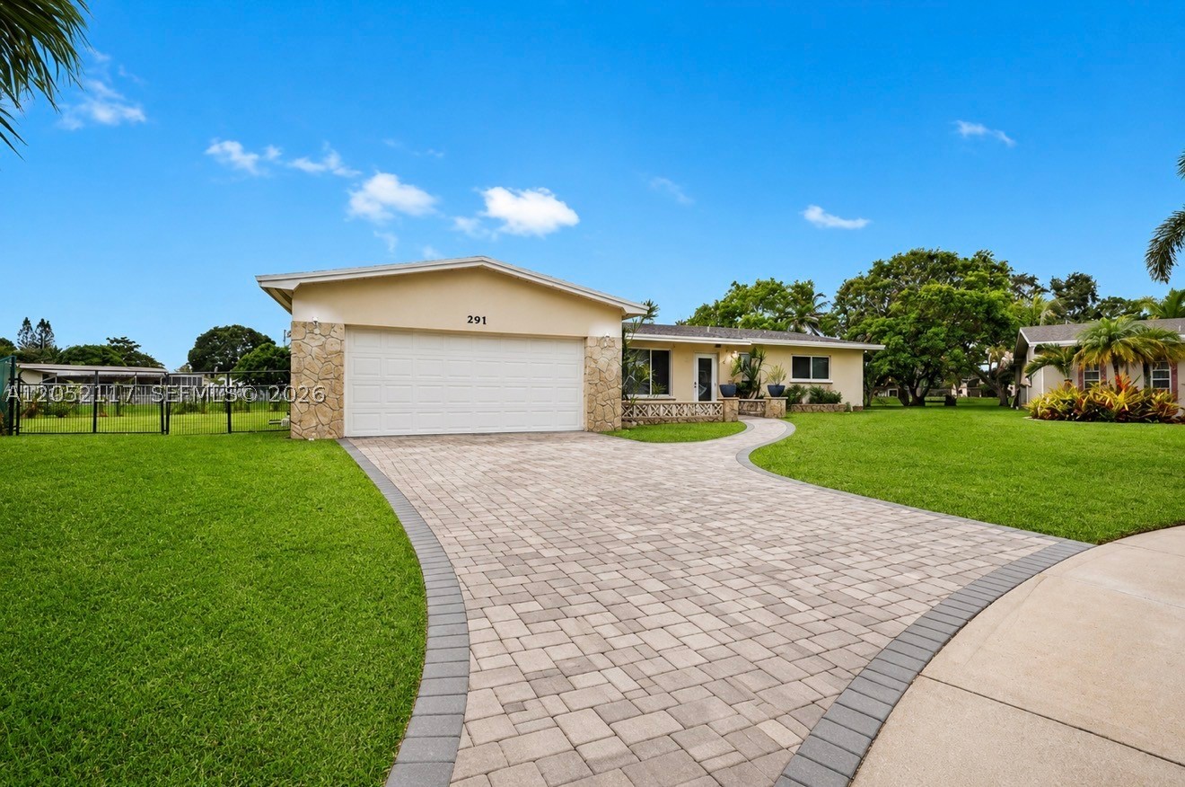 PASADENA LAKES SOUTH - Residential Lease