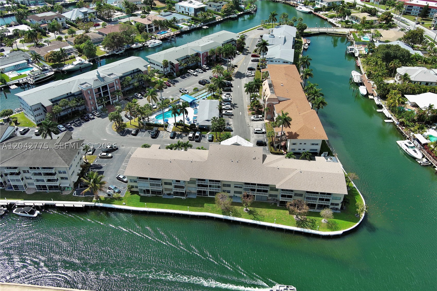 ISLE OF PARADISE CO-OP - Residential