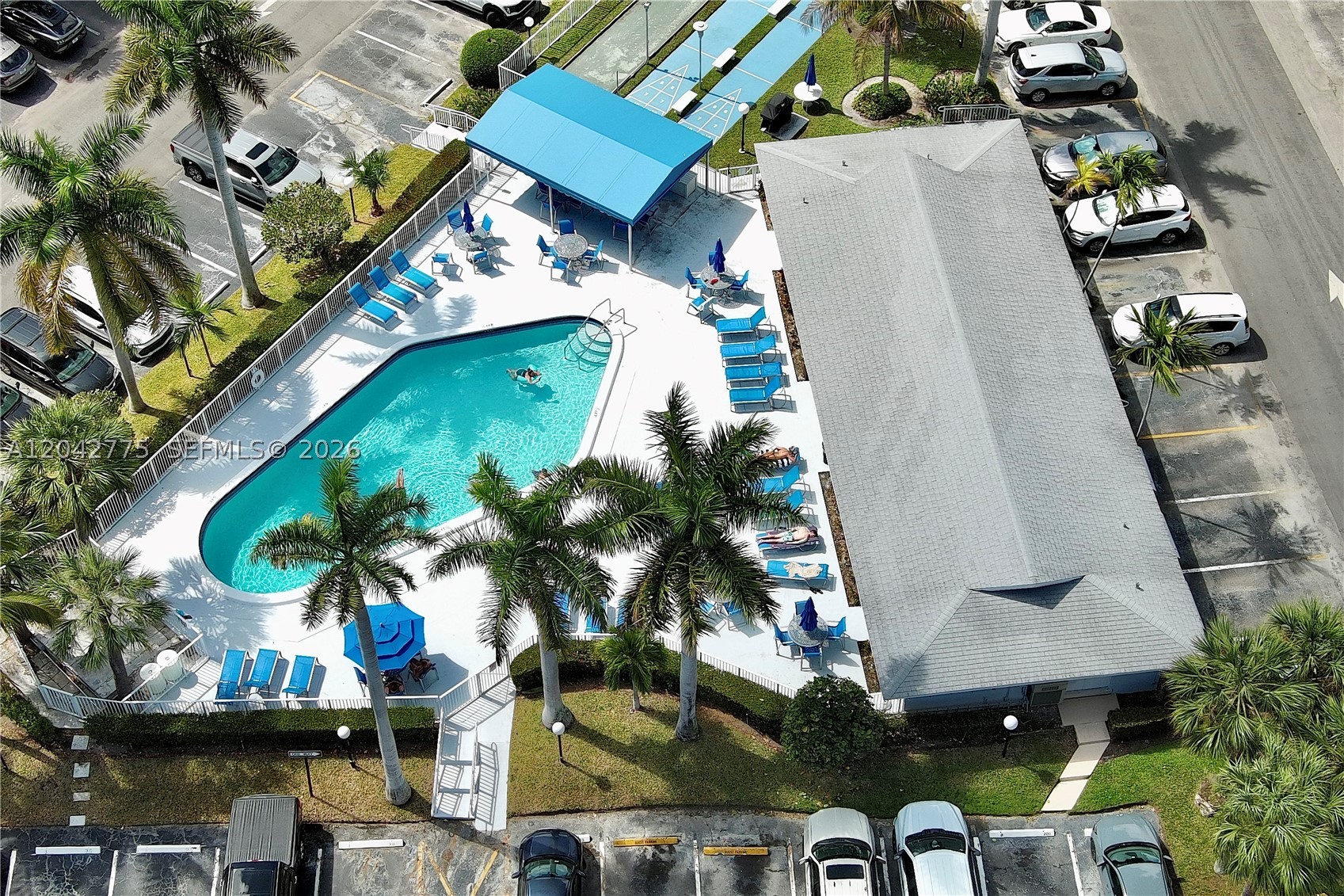 ISLE OF PARADISE CO-OP - Residential