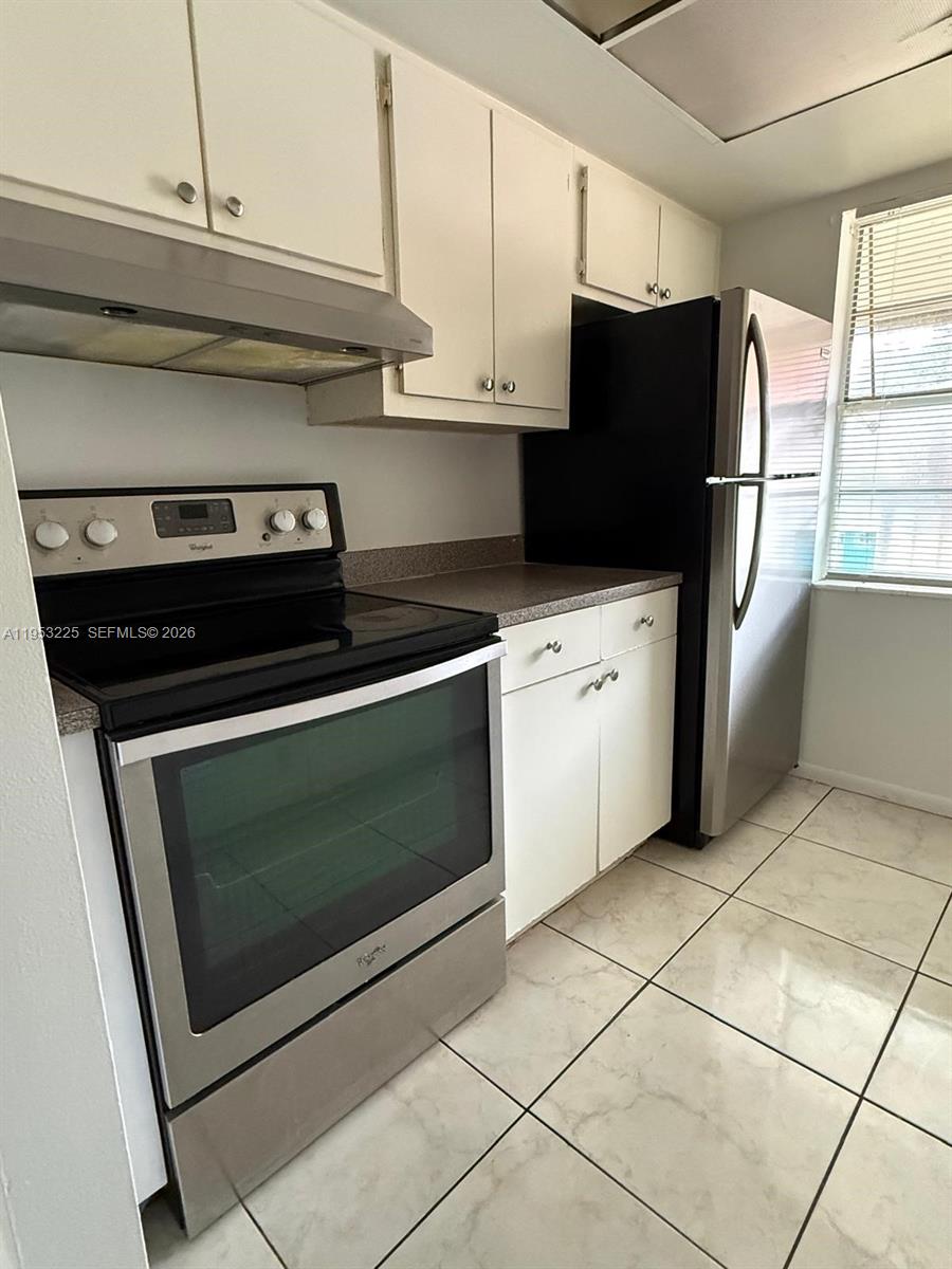 SILVER PALMS CONDO - Residential