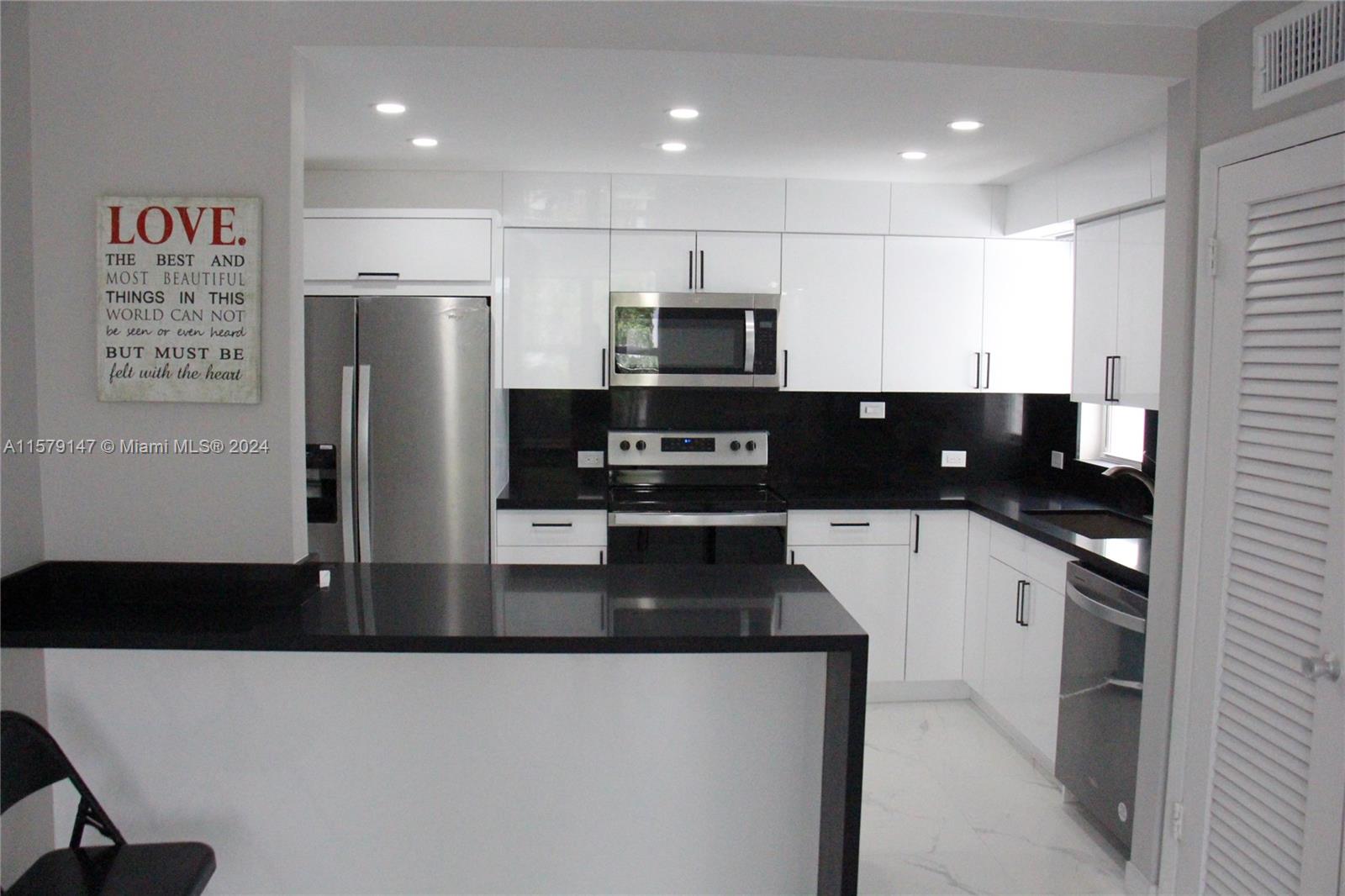 THE ATRIUM CONDO - Residential Lease