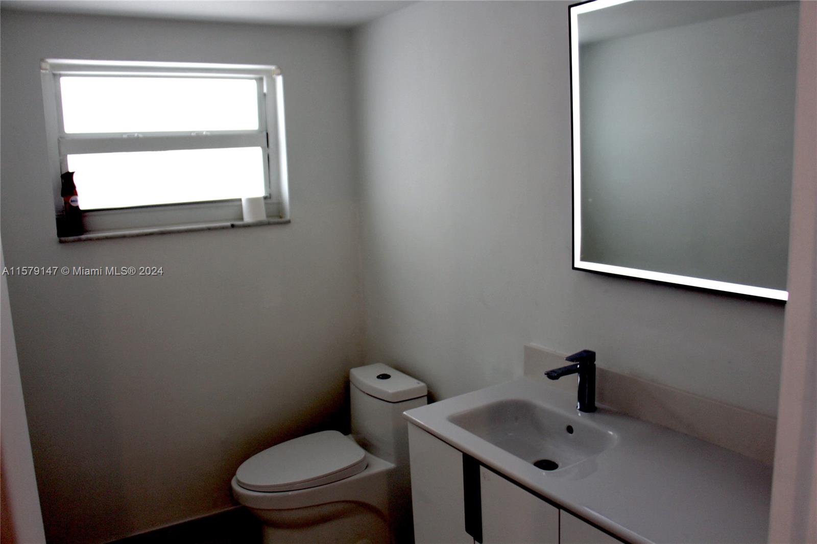 THE ATRIUM CONDO - Residential Lease