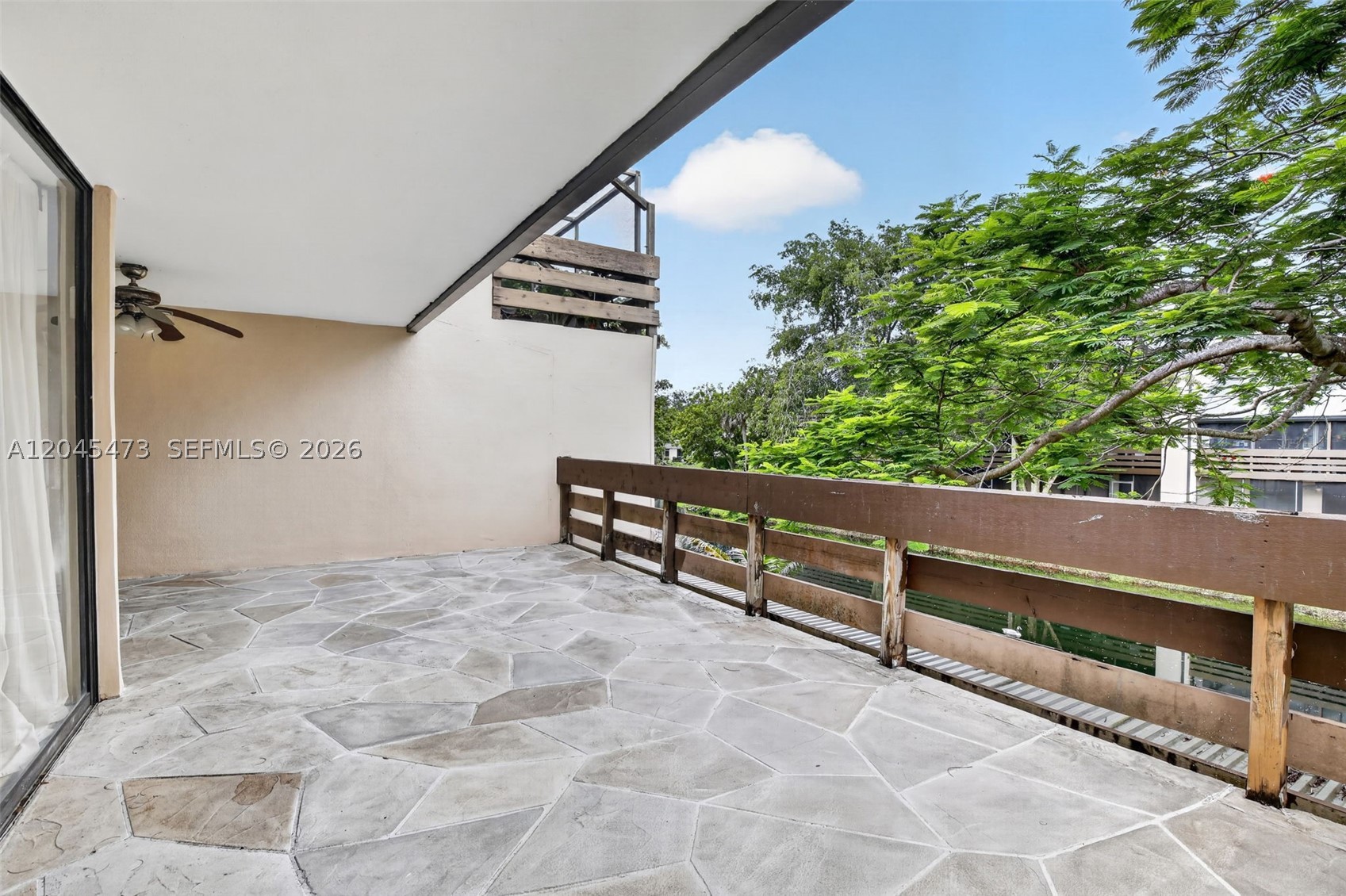 FOUNTAINS OF JACARANDA CO - Residential