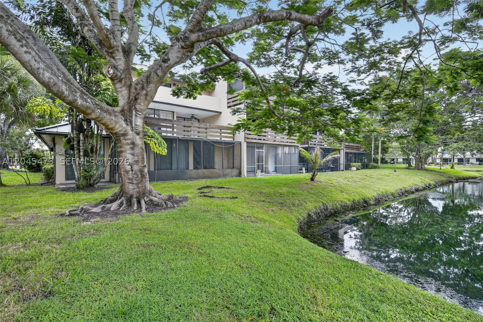 FOUNTAINS OF JACARANDA CO - Residential