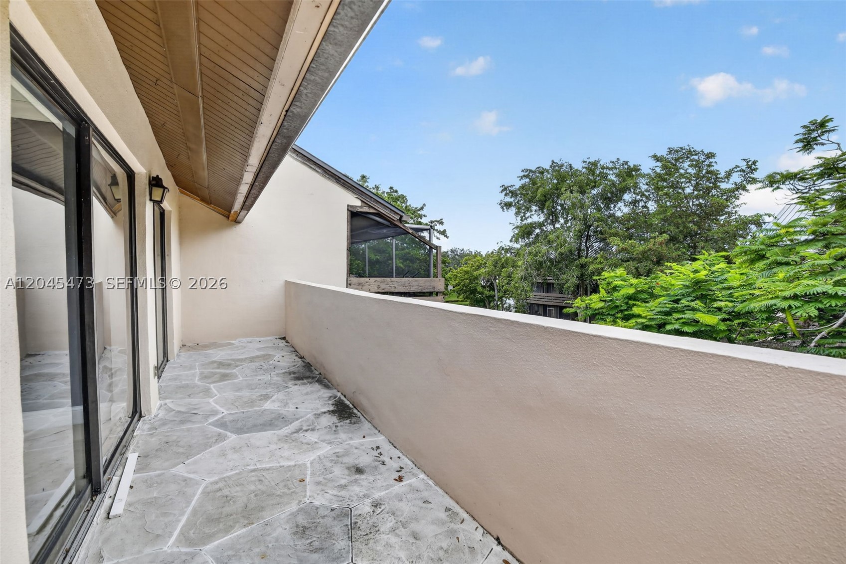 FOUNTAINS OF JACARANDA CO - Residential