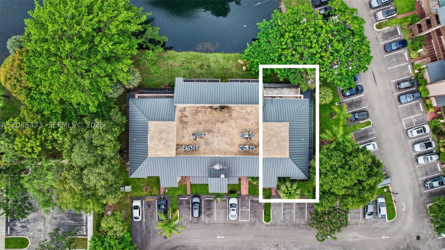 FOUNTAINS OF JACARANDA CO - Residential