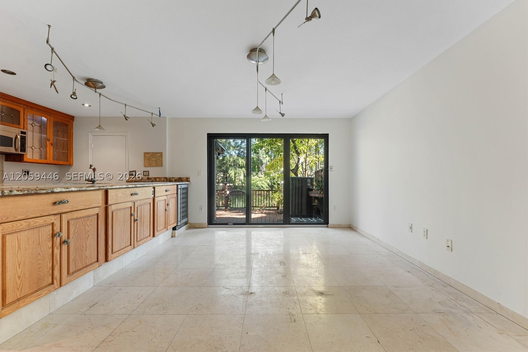 EASTERN SHORES 2ND ADDN - Residential