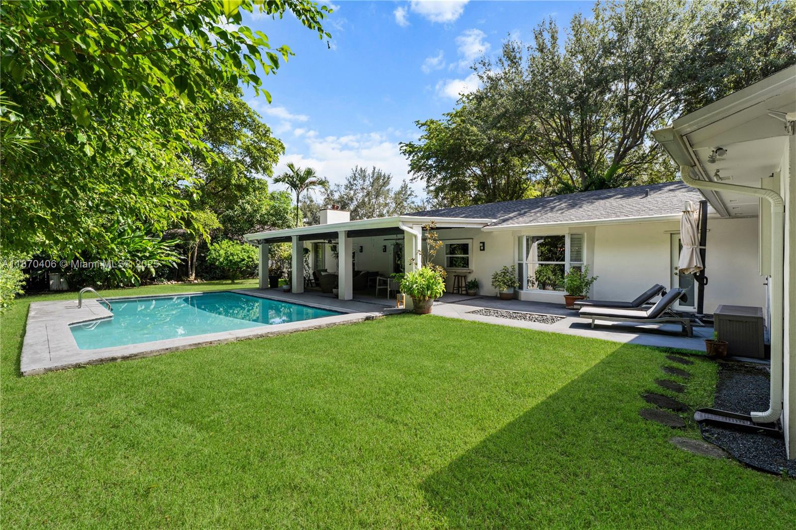 REGAL PARK ESTS 1ST ADDN - Residential Lease