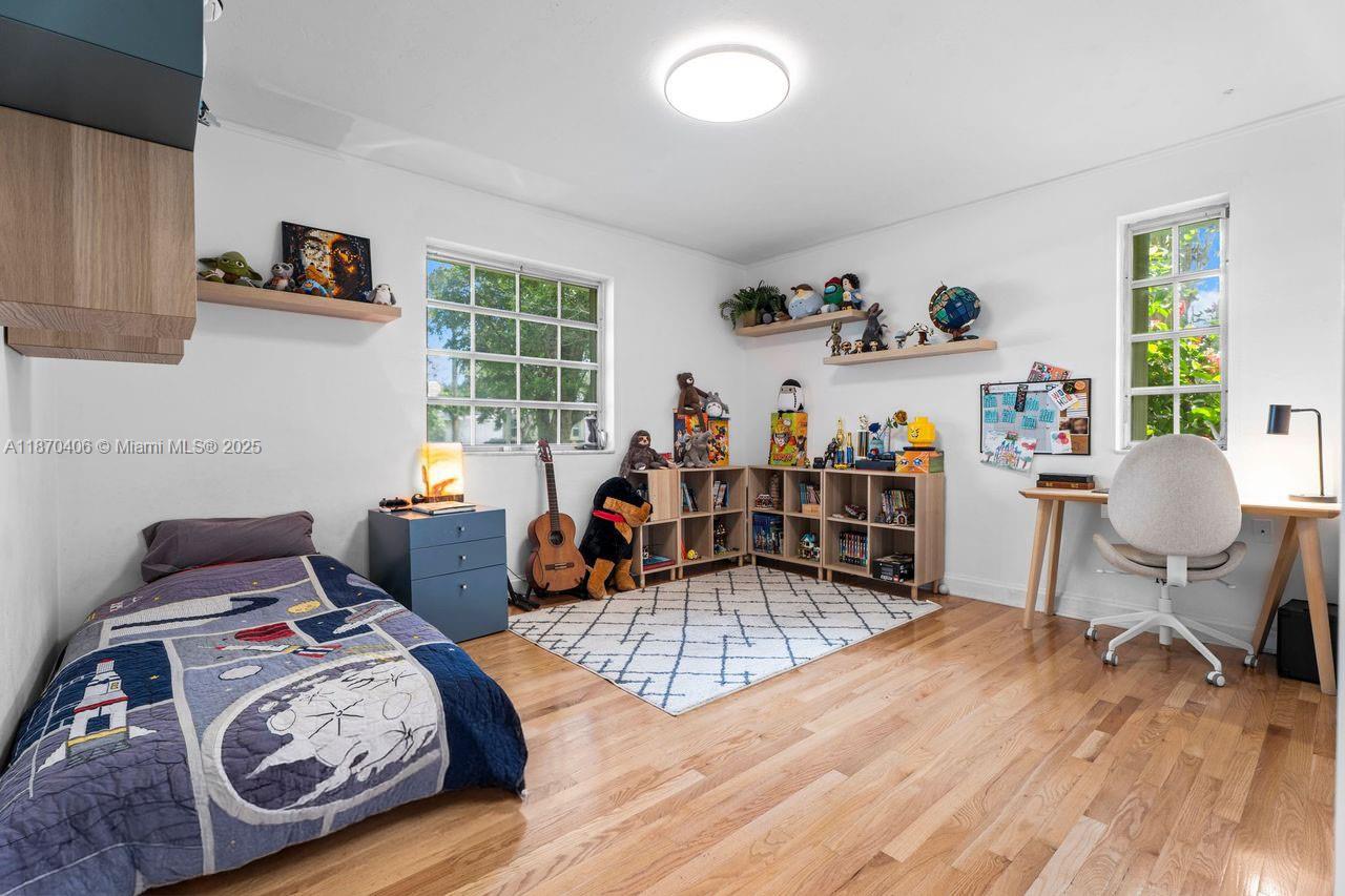 REGAL PARK ESTS 1ST ADDN - Residential Lease