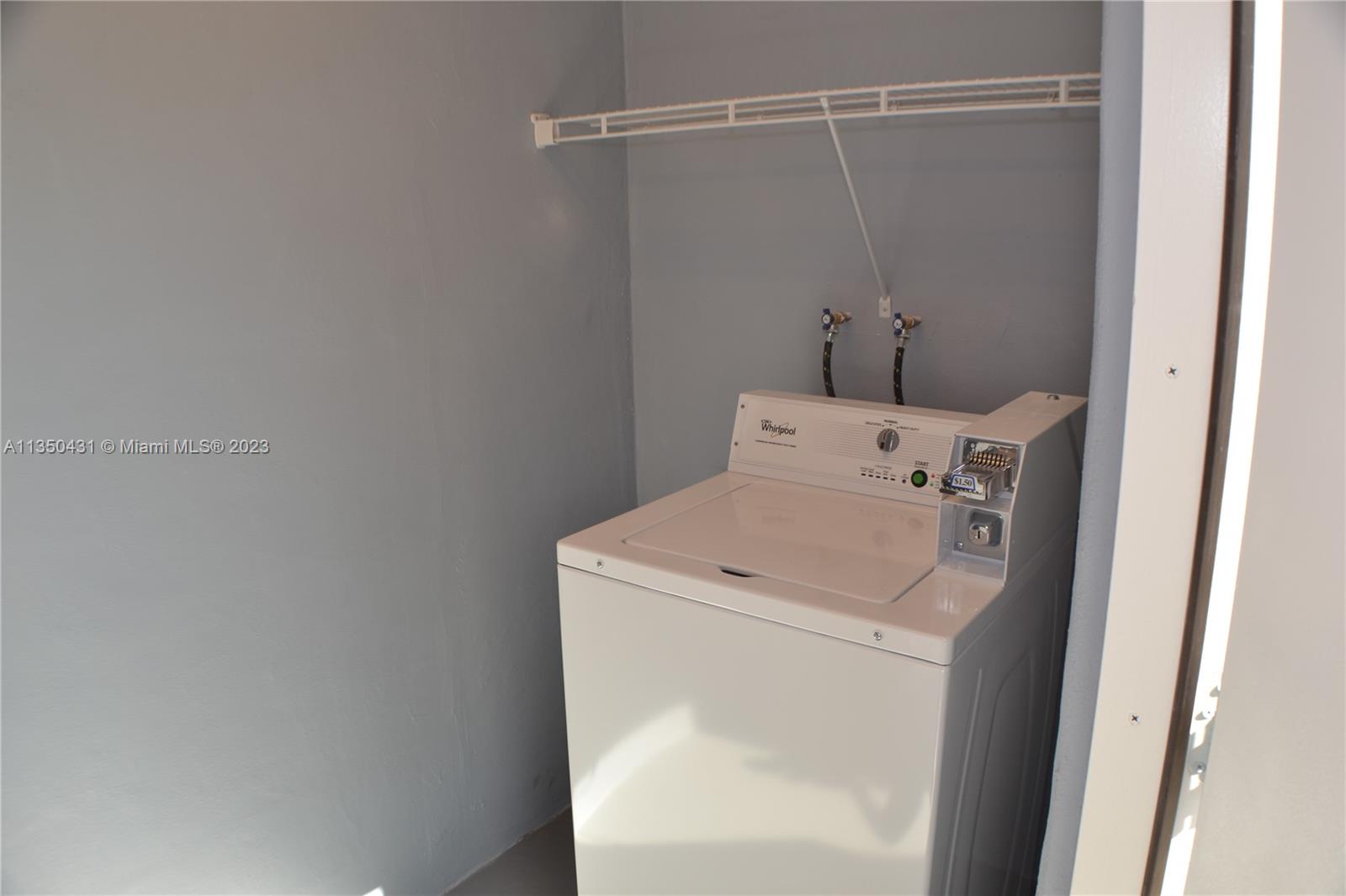 EVERGLADE LAND SALES CO - Residential Lease