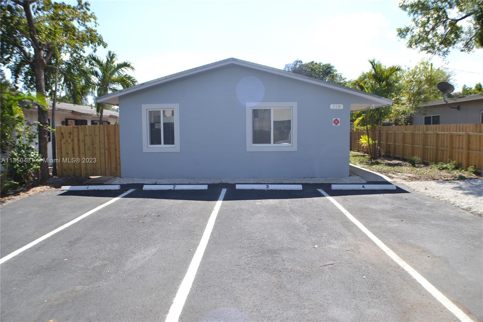 EVERGLADE LAND SALES CO - Residential Lease