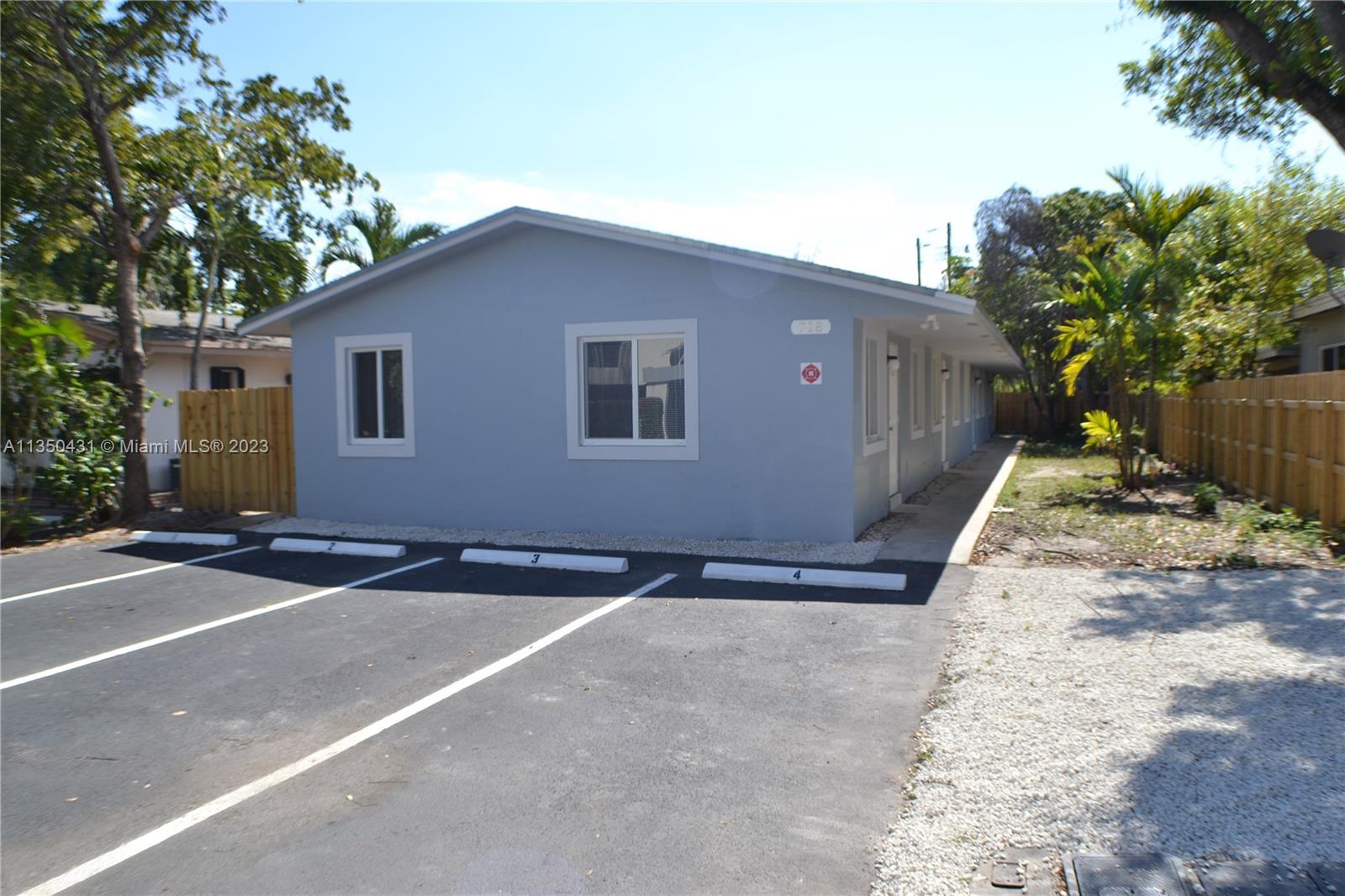 EVERGLADE LAND SALES CO - Residential Lease