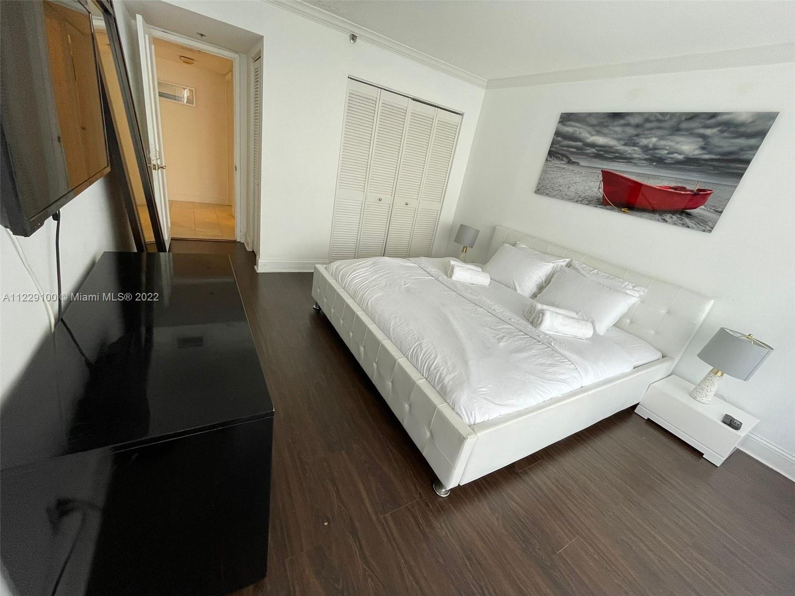 VENETIA CONDO - Residential