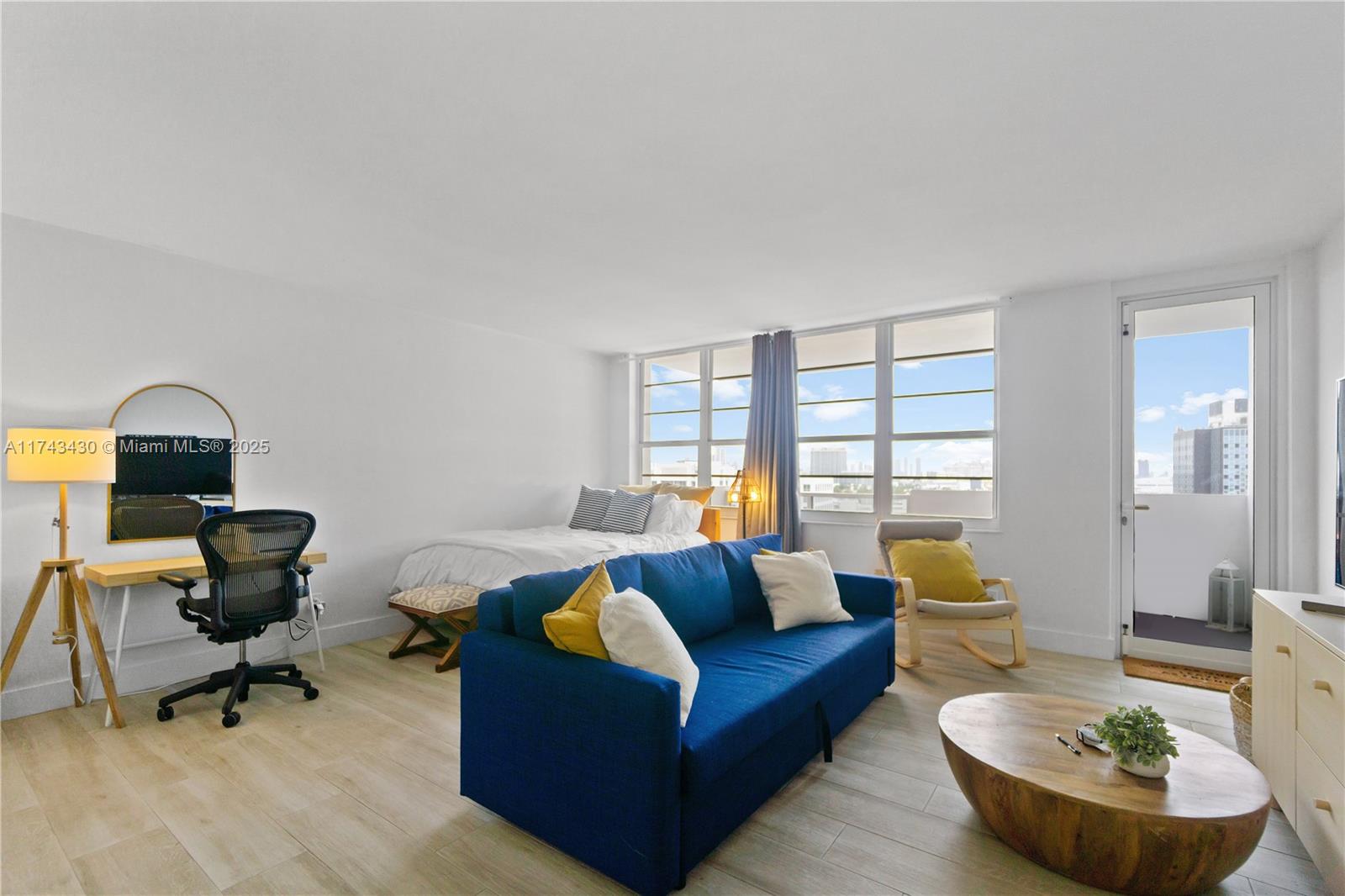 THE DECOPLAGE CONDO - Residential Lease