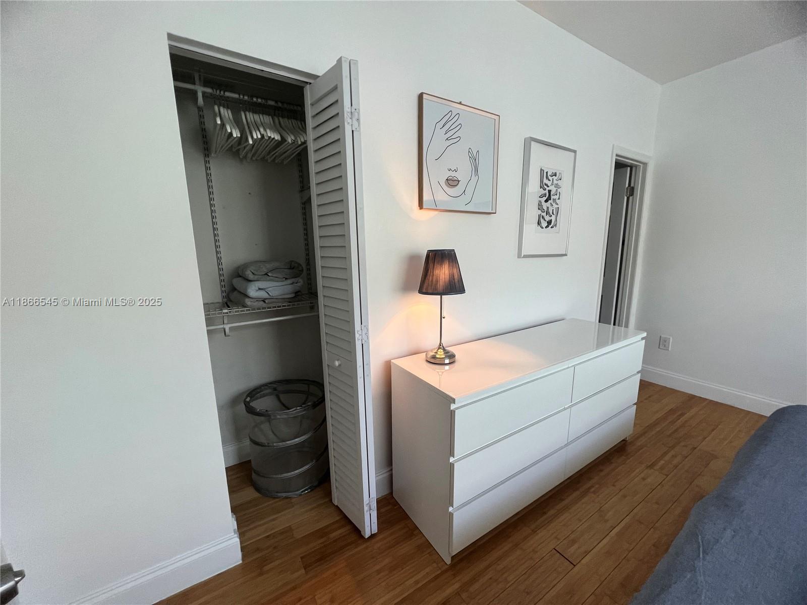 THE FLAMINGO CONDO - Residential Lease