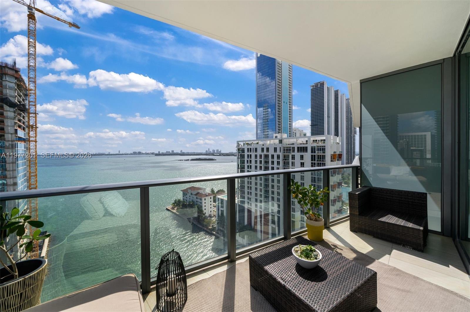 ICON BAY CONDO - Residential