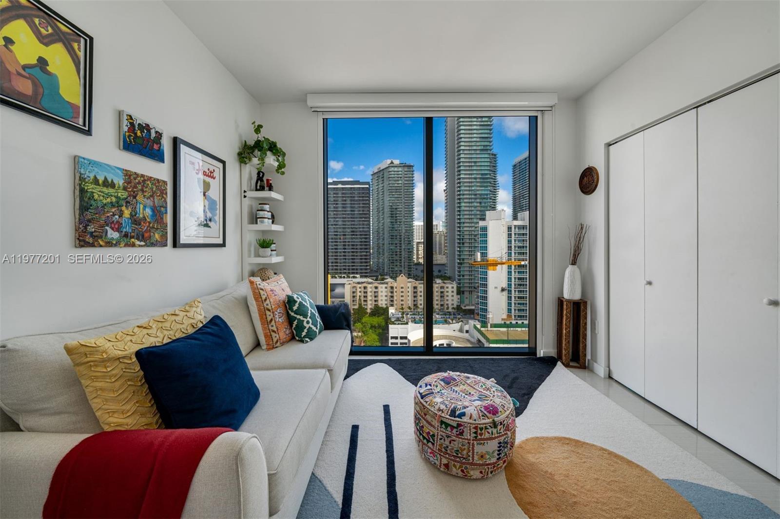 ICON BAY CONDO - Residential