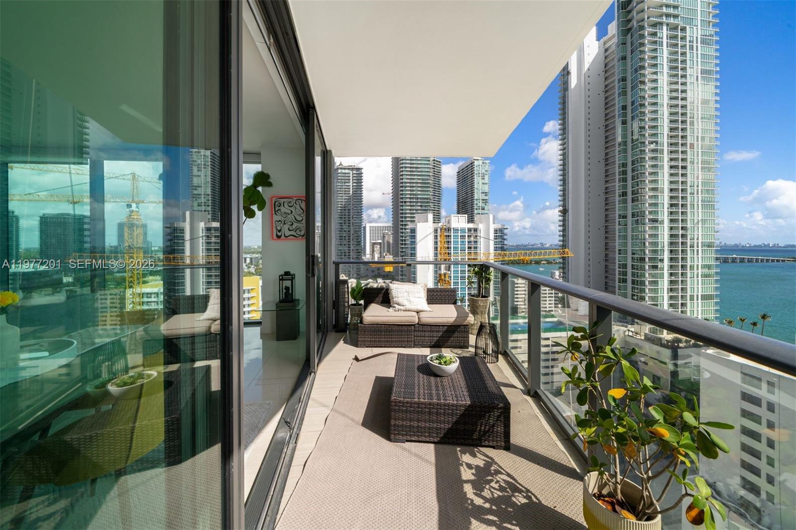 ICON BAY CONDO - Residential