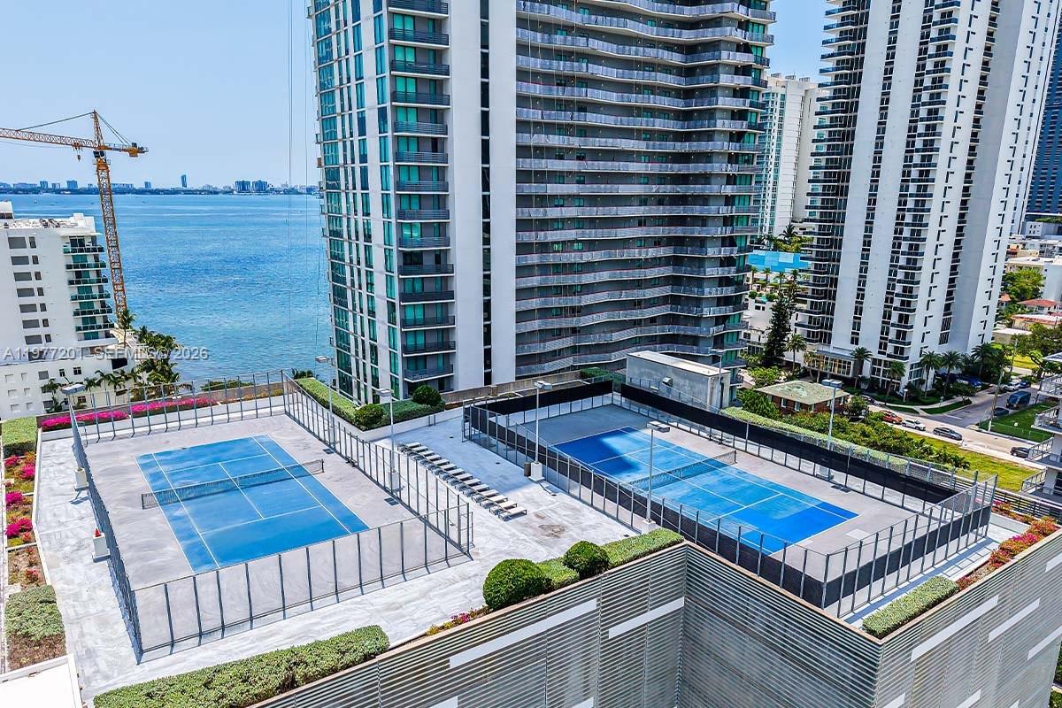 ICON BAY CONDO - Residential
