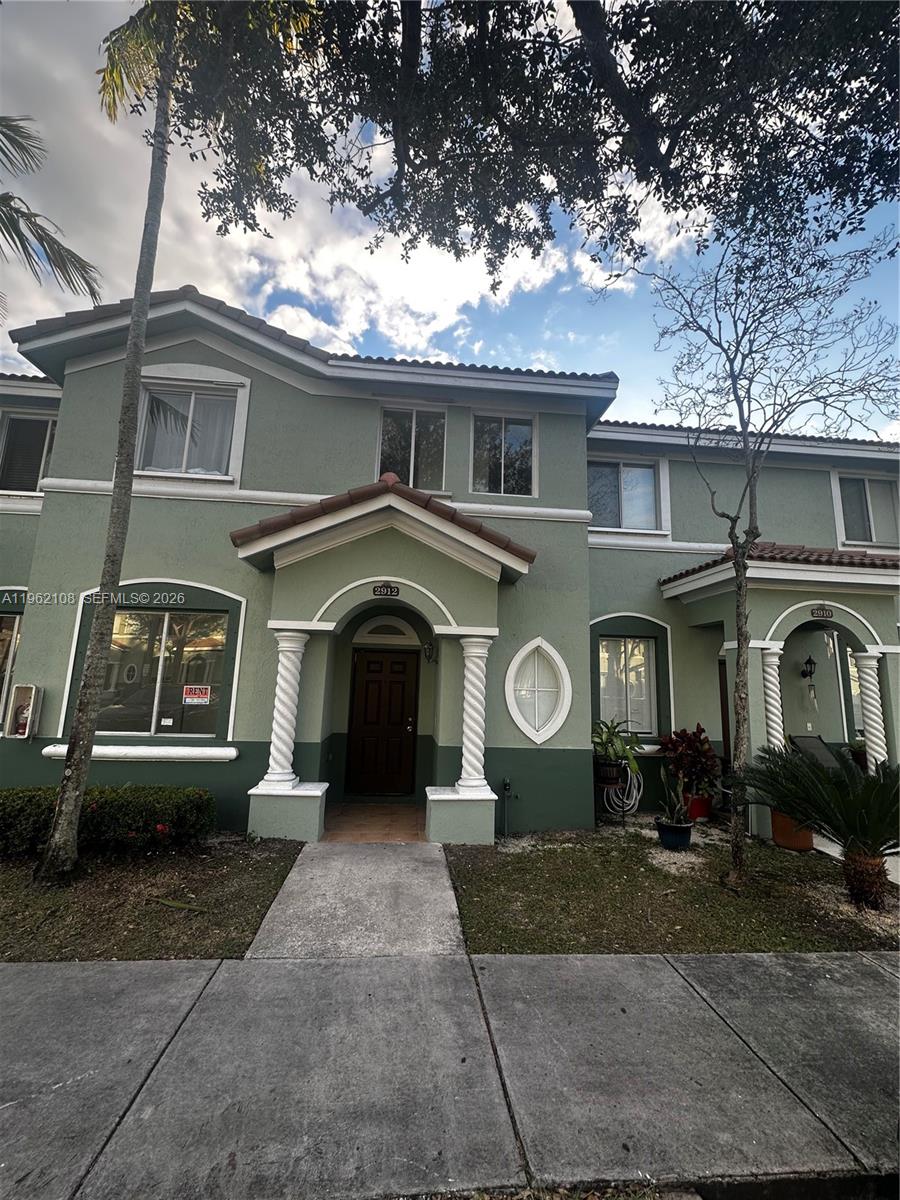 SHOMA TOWNHOMES AT KEYSCO - Residential Lease