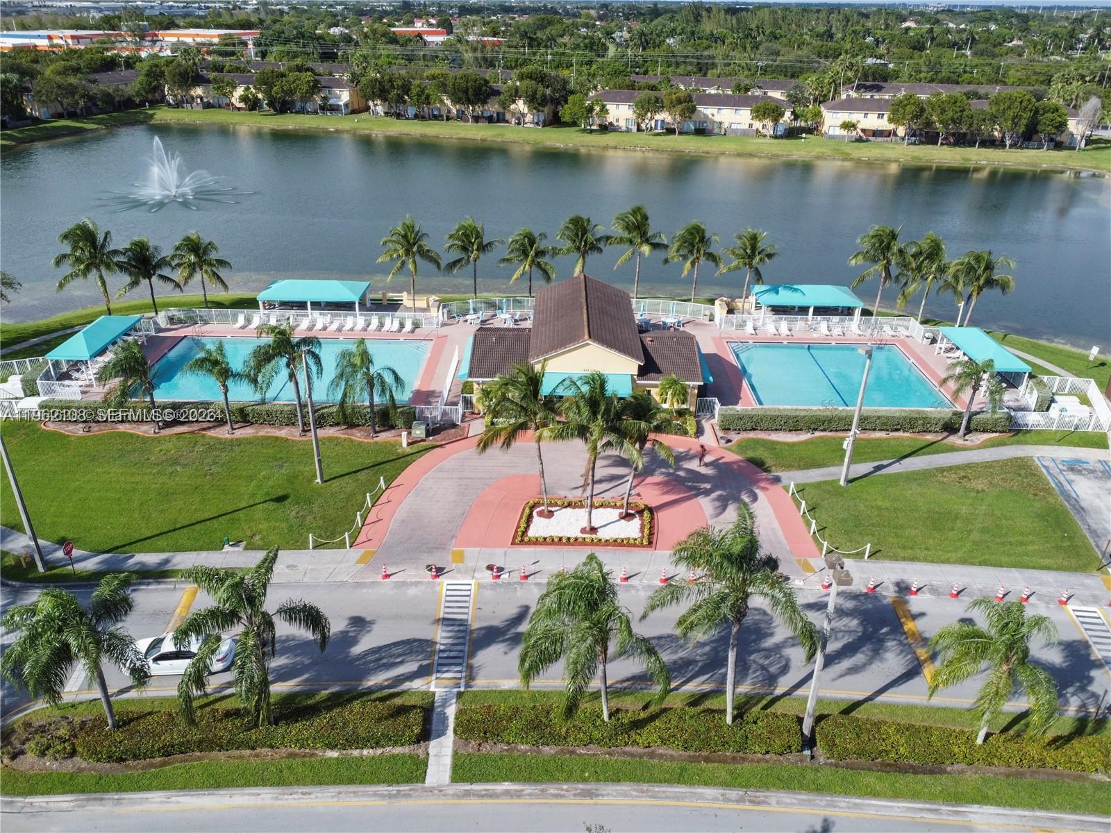 SHOMA TOWNHOMES AT KEYSCO - Residential Lease