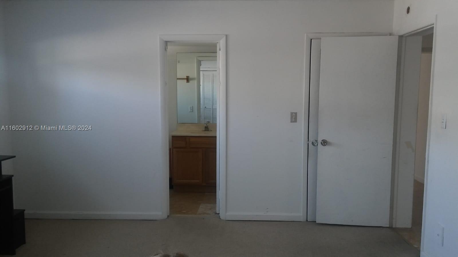 SUTTON HOUSE CONDO - Residential