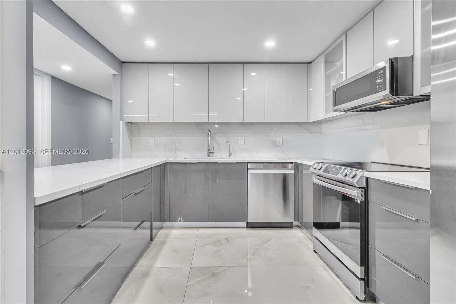 CLIFTON CONDO - Residential