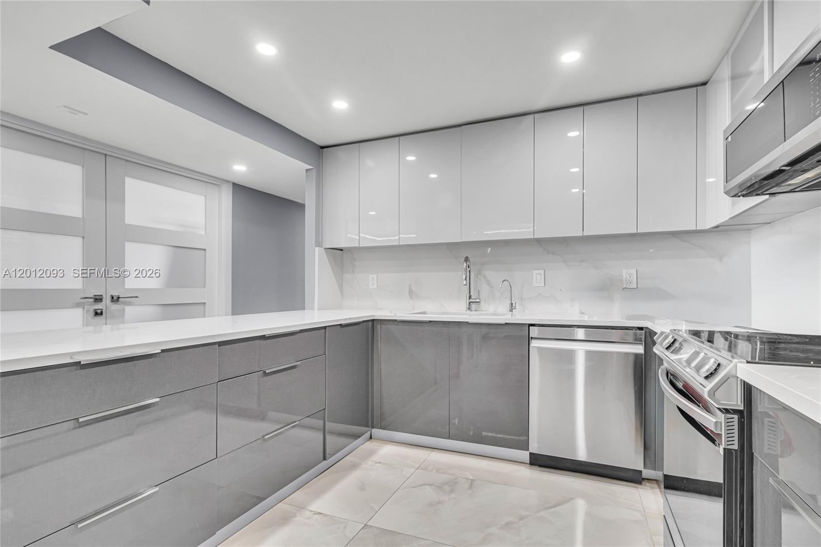 CLIFTON CONDO - Residential