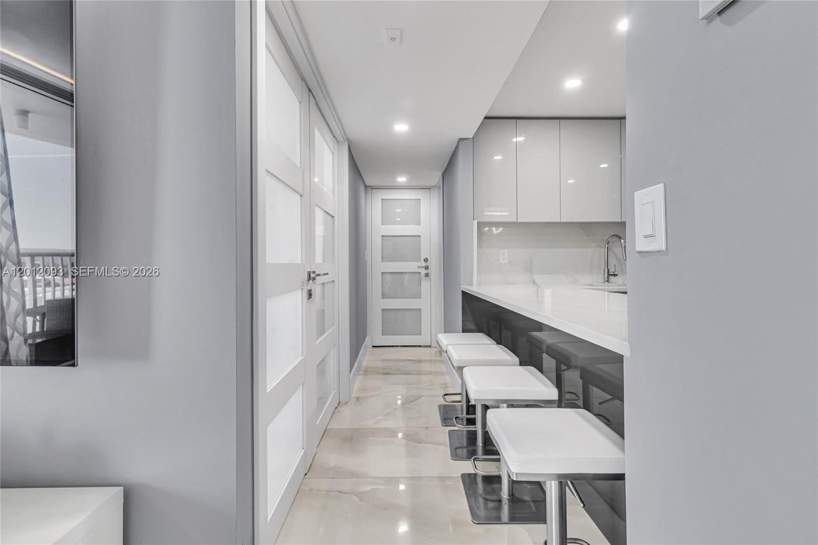 CLIFTON CONDO - Residential
