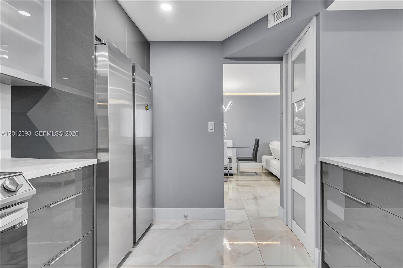 CLIFTON CONDO - Residential