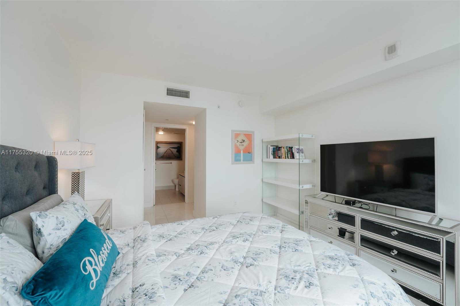 BEACHWALK CONDOMINIUM - Residential