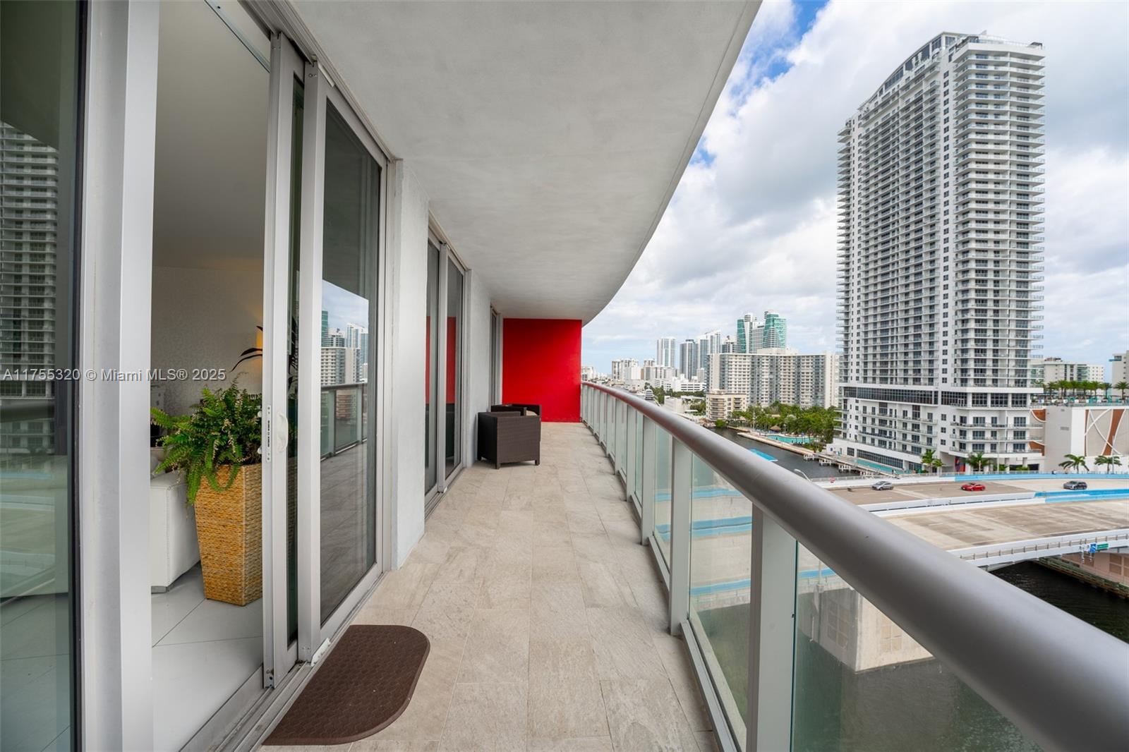 BEACHWALK CONDOMINIUM - Residential