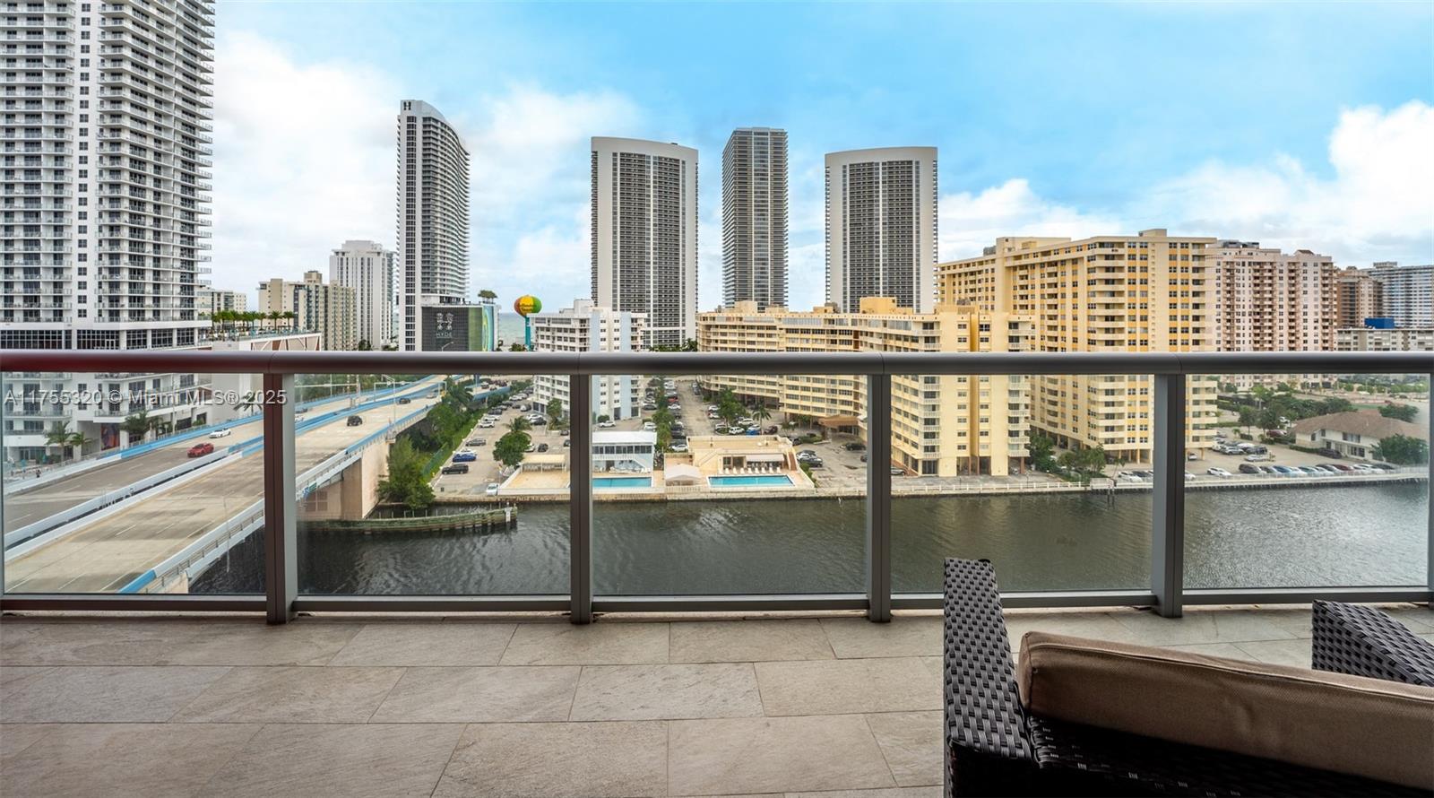 BEACHWALK CONDOMINIUM - Residential