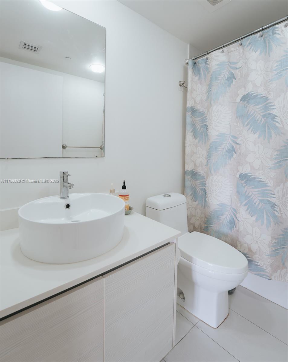 BEACHWALK CONDOMINIUM - Residential